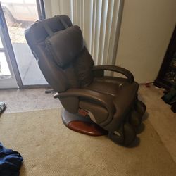 Sharper Image full leg back body head massage chair in great working condition 