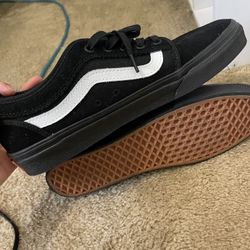 Chukka Low Sidestripe Shoe FIRM price 