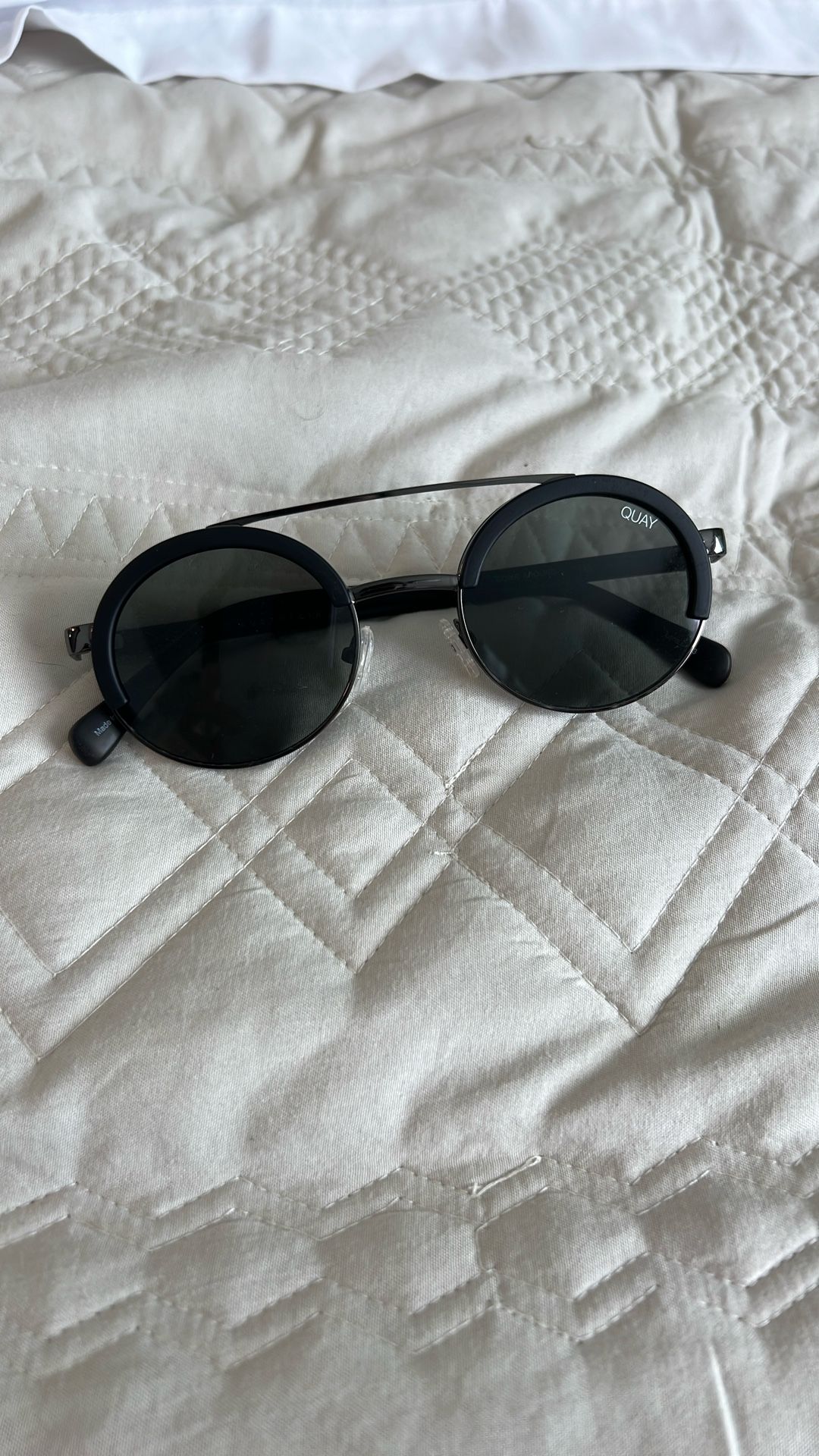 Quay Sunglasses Women’s