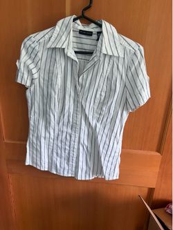 New York & Company shirt