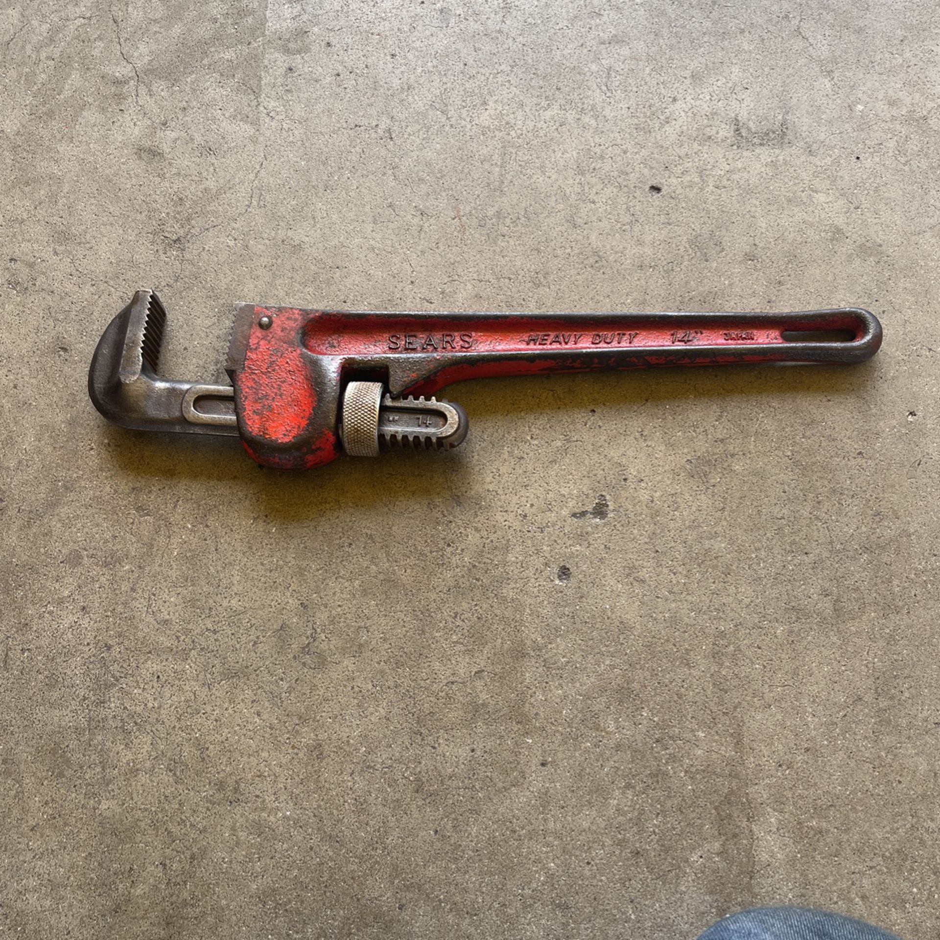 Heavy Duty 14” Sears Wrench Tool