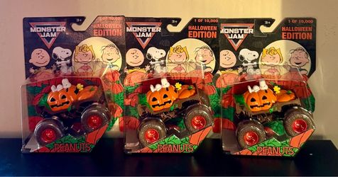 Monster Jam Peanuts Halloween Edition Die-Cast Trucks