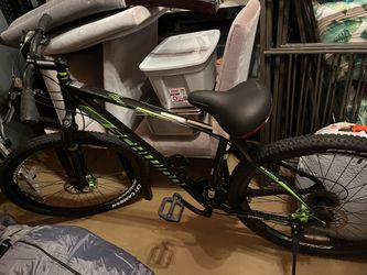 Schwinn CST Camber Bike 