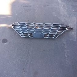 2021-2023 Hyundai Elantra Front Grille OEM 