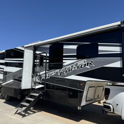 2023 Keystone 