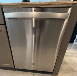 GE STAINLESS STEEL DISHWASHER
