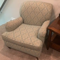 Oversized Accent Chair In Raleigh