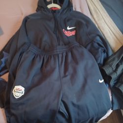 Official USA Basketball Sweatsuit 