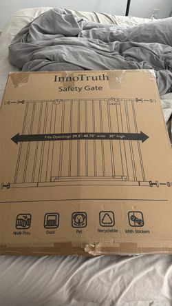 Baby Gate BRAND NEW