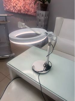 Phone mount w 10” ring light