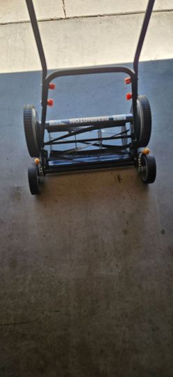 Push lawn mower