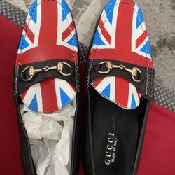 Gucci black leather Union Jack Horsebit loafers.  