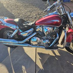 2004 Honda VT1300 CR 