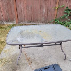 Patio Table/Chairs Set