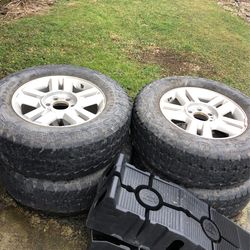 Ford F150 Rims and tires 275 65 18