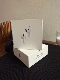 AirPods 4 with Active Noise Cancellation – Like New