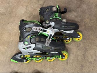Children's roller skates (four-wheeled and in-row wheels can be interchanged)