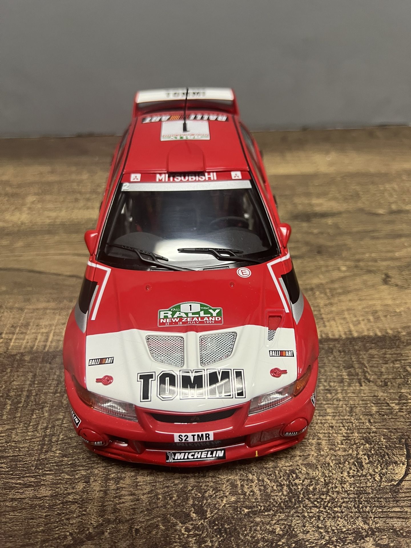 オートアートMitsubishi Lancer EVO Ⅵ WRC 1:18 【公式通販】
