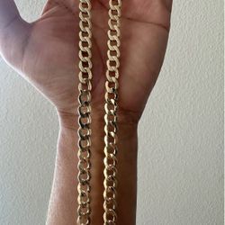 18k Gold Chain 