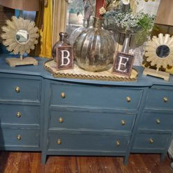 CUTE DRESSER OR BUFFET OR TV STAND AT PICKY PINCHERS 801 TURNER ST CLEARWATER OPEN TODAY 12-4 FREE DELIVERY 