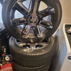 Cadillac Escalade ESV 22” Tires