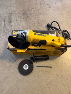 Dewalt 11 Amp Corded 4.5 in. Small Angle Grinder