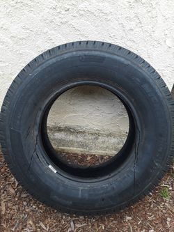 Michelin defender ltx 225/75/16 new