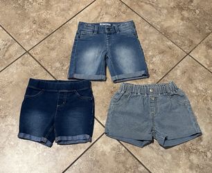 Little Girl’s size 6 shorts lot