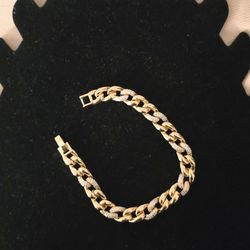 Esclava endiamantada monoca de oro laminado de excelente calidad  para mujer