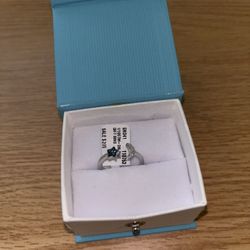 size 6 natural diamond moon ring