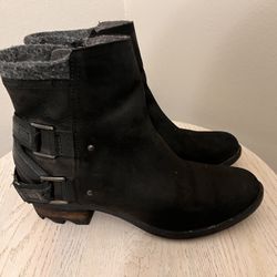 Sorel Lolla Bootie Women’s Size 8.5