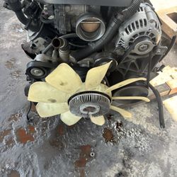 Chevy 2005 5.3 Ls  Engine