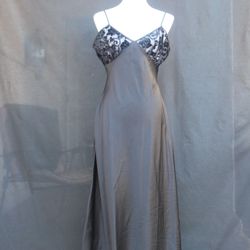 1990s Victoria’s Secret Long Slip/Dress-SZ Small (But could also fit a Medium)