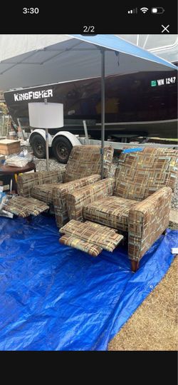 Flex steel recliners - FREE