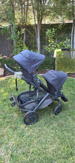 Uppababy Vista V2 with Accessories