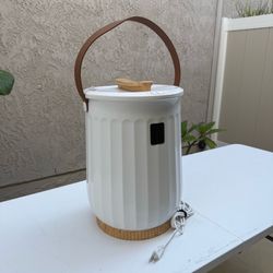 Towel Warmer Bucket