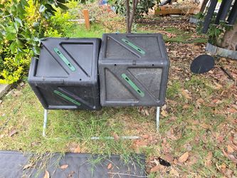 Black Plastic Compost Bins – Set of 2