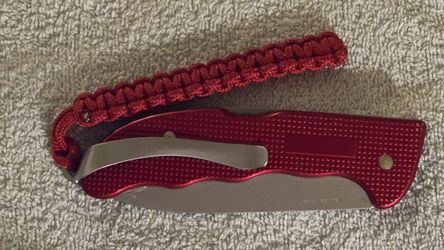 High-End Folding Knife & EDC Collection - Victorinox, WE sheathed tool, Titanium Folding Melon Cutter