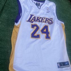 Vintage Los Angeles Lakers Kobe Bryant Jersey