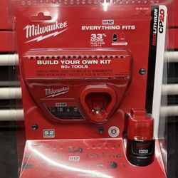 MILWAUKEE M12 12-Volt Lithium-Ion Compact Battery Pack 2.0Ah and Charger Starter Kit
