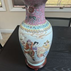  Beautiful Chinese Porcelain Vase