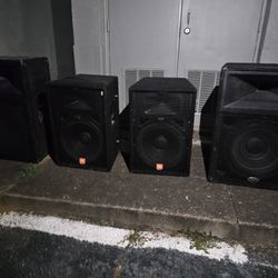 4 DJ Speaker's 