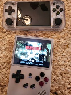 Anbernic potable gaming consoles bundle *Please Read)