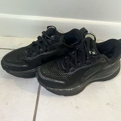 Nike Woman Vomero 18