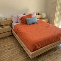 Queen Size Minimalist Wood Bed Frame Integrated Cabinets and Night Stands