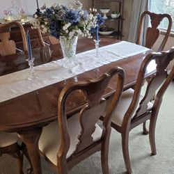 Cherry Grove Dining Table Set & China Cabinet