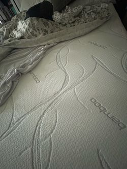 QN BED WITH FRAME