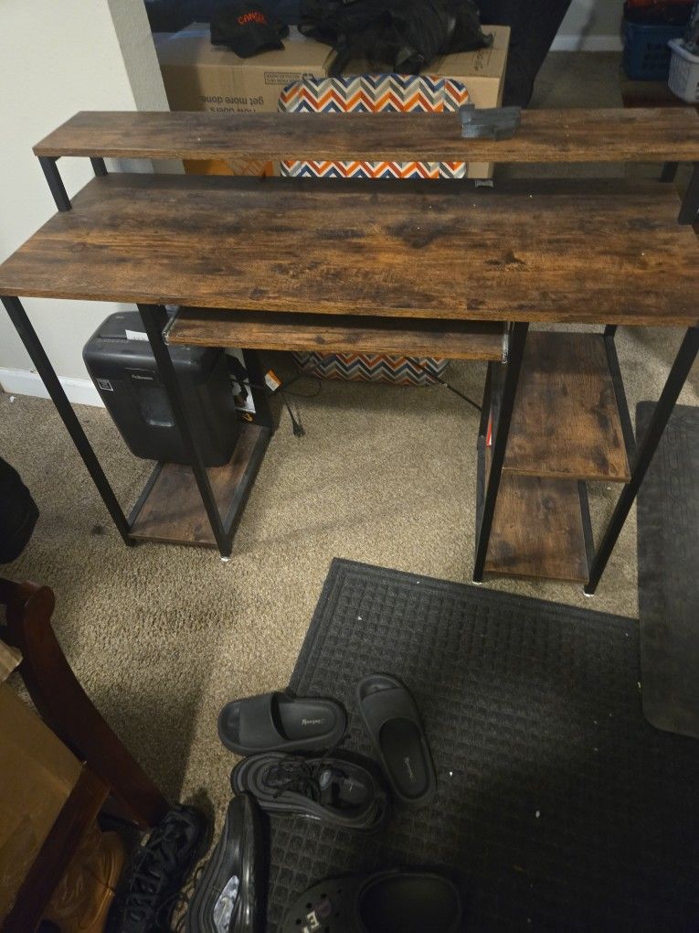 Like New Desk