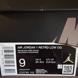 Jordan 1s    Jordan 11s