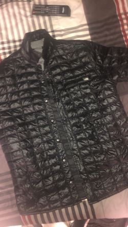 Medium men’s north face puffer jacket